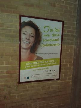 Louvain-la Neuve : campagne publicitaire pour promouvoir une fin de vie choisie