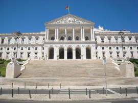 Portugal : le Parlement vote à nouveau en faveur de l’euthanasie
